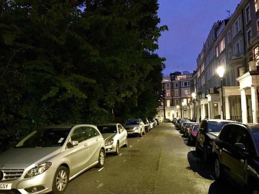 런던 Stunning 2 Bed/2Bath Flat In Heart Of Kensington 아파트 외부 사진