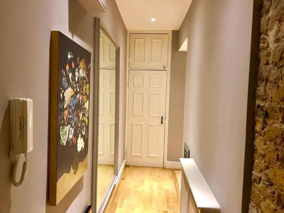 런던 Stunning 2 Bed/2Bath Flat In Heart Of Kensington 아파트 외부 사진